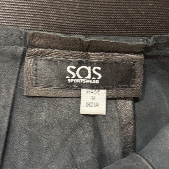 SAS sportswear Black Leather Skirt missing size tag size large new - Picture 5 of 7